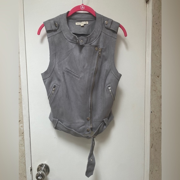 Hot & Delicious Jackets & Blazers - Grey Suede Like Vest